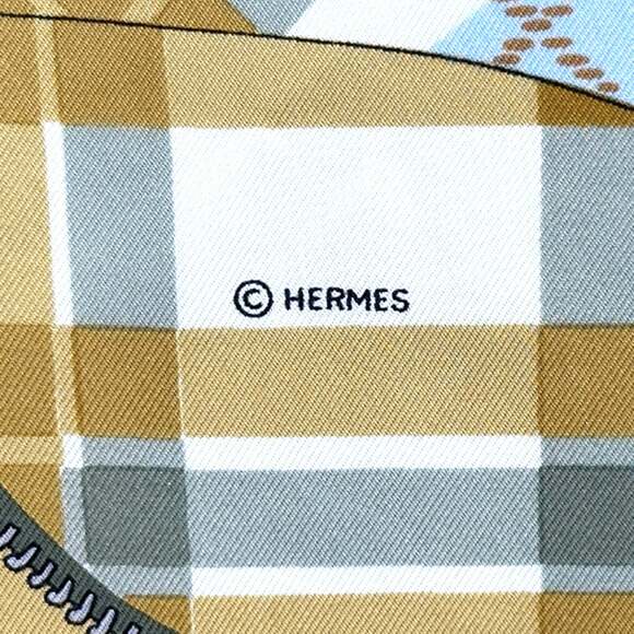 HERMES Cream Silk Scarf - Picture 5 of 5